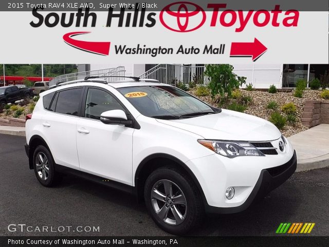 2015 Toyota RAV4 XLE AWD in Super White