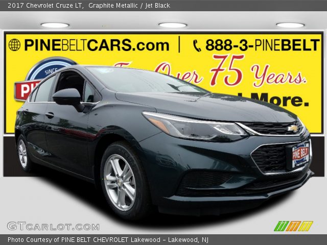 2017 Chevrolet Cruze LT in Graphite Metallic