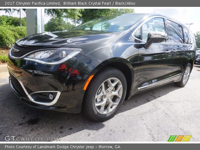 2017 Chrysler Pacifica Limited in Brilliant Black Crystal Pearl