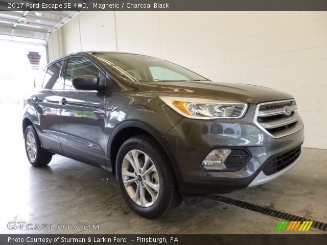 2017 Ford Escape SE 4WD in Magnetic