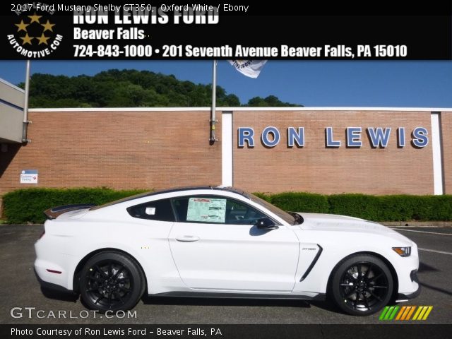 2017 Ford Mustang Shelby GT350 in Oxford White