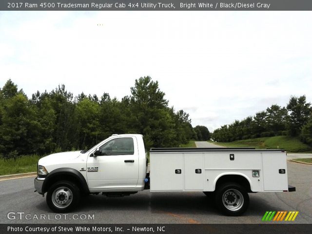 2017 Ram 4500 Tradesman Regular Cab 4x4 Utility Truck in Bright White