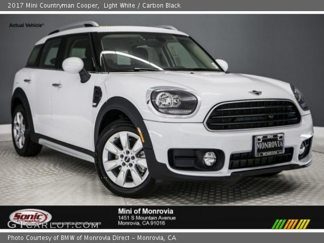 2017 Mini Countryman Cooper in Light White