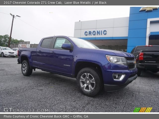 2017 Chevrolet Colorado Z71 Crew Cab in Laser Blue Metallic