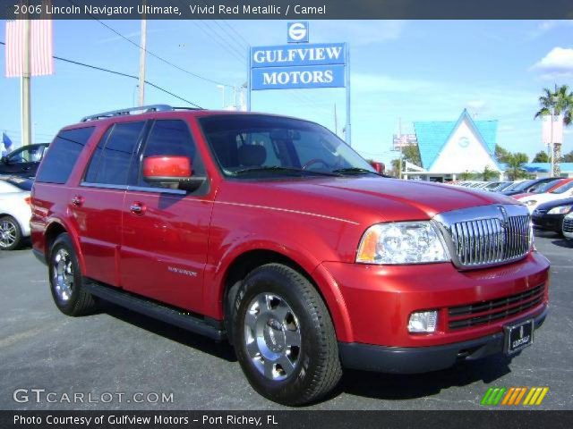 2006 Lincoln Navigator Ultimate in Vivid Red Metallic