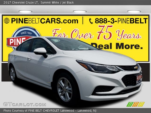 2017 Chevrolet Cruze LT in Summit White