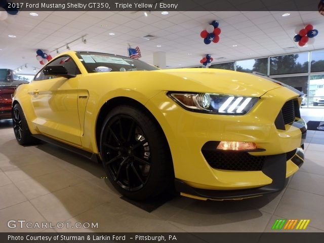 2017 Ford Mustang Shelby GT350 in Triple Yellow