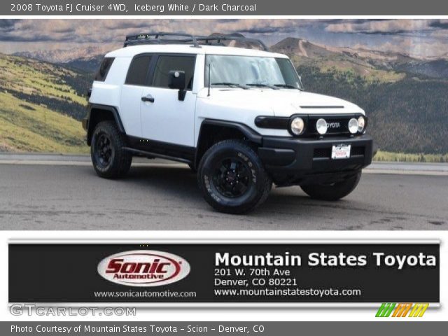 2008 Toyota FJ Cruiser 4WD in Iceberg White
