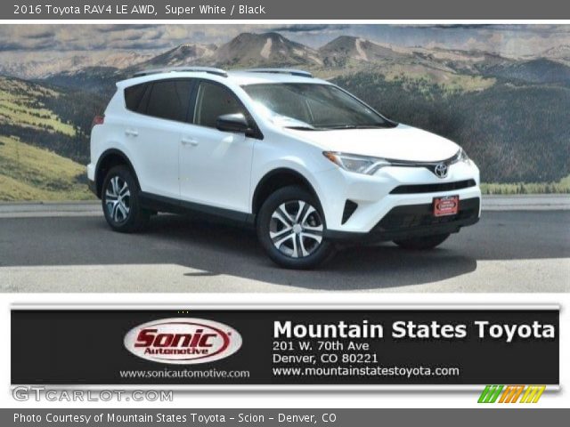 2016 Toyota RAV4 LE AWD in Super White