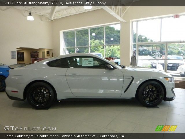 2017 Ford Mustang Shelby GT350 in Avalanche Gray