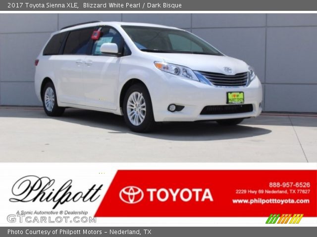 2017 Toyota Sienna XLE in Blizzard White Pearl