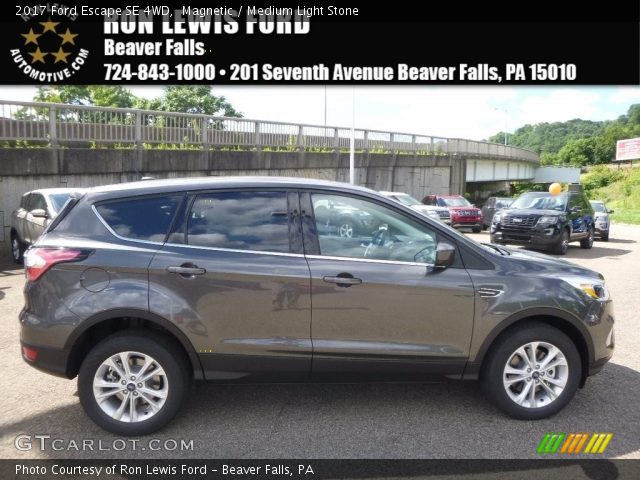 2017 Ford Escape SE 4WD in Magnetic