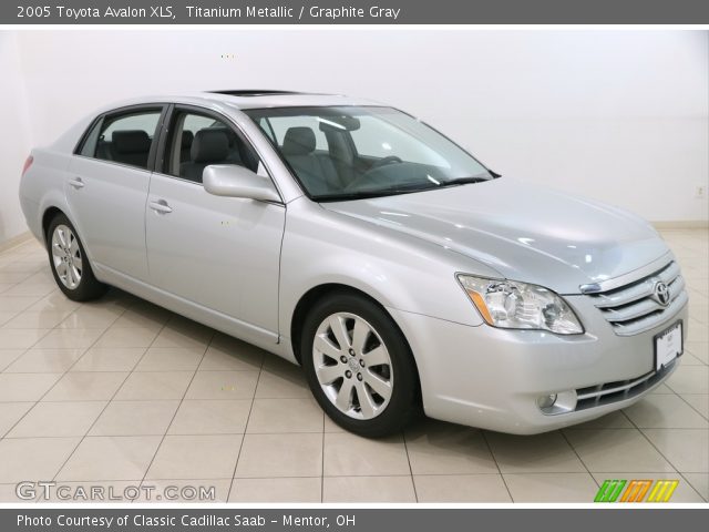 2005 Toyota Avalon XLS in Titanium Metallic