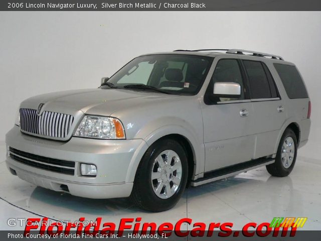 2006 Lincoln Navigator Luxury in Silver Birch Metallic