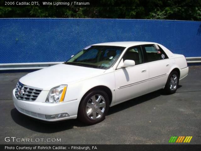 2006 Cadillac DTS  in White Lightning