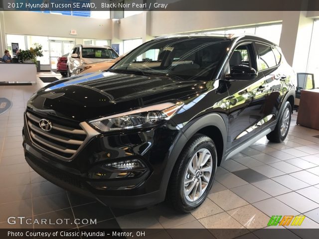 2017 Hyundai Tucson SE AWD in Black Noir Pearl