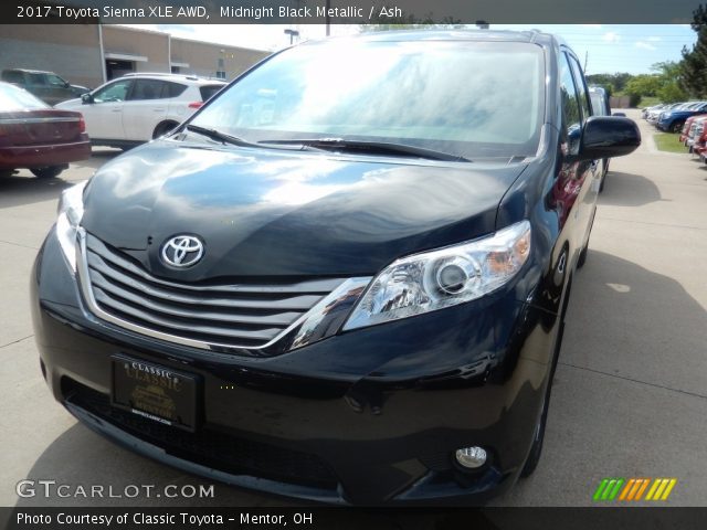 2017 Toyota Sienna XLE AWD in Midnight Black Metallic