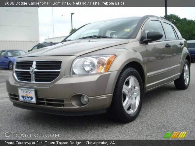 2008 Dodge Caliber SXT in Light Khaki Metallic