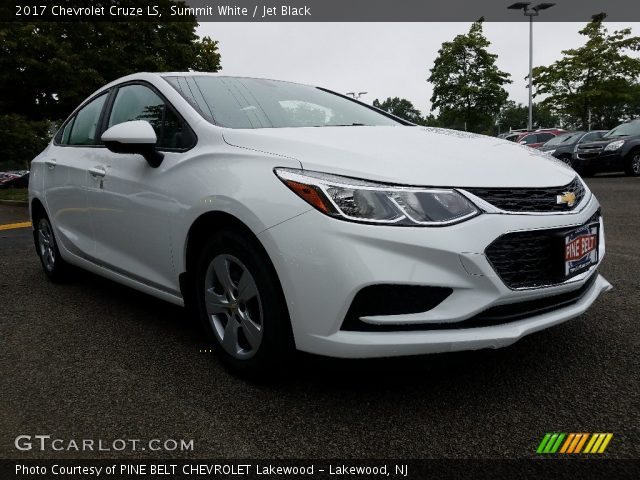 2017 Chevrolet Cruze LS in Summit White