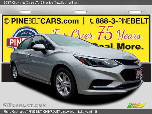2017 Chevrolet Cruze LT in Silver Ice Metallic