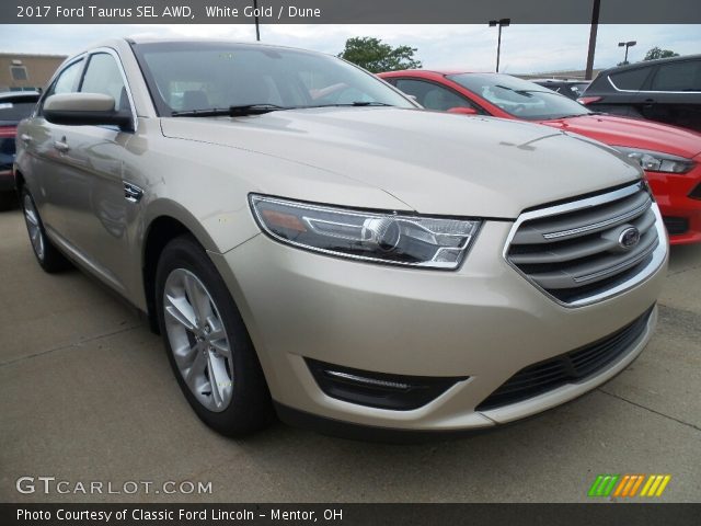 2017 Ford Taurus SEL AWD in White Gold
