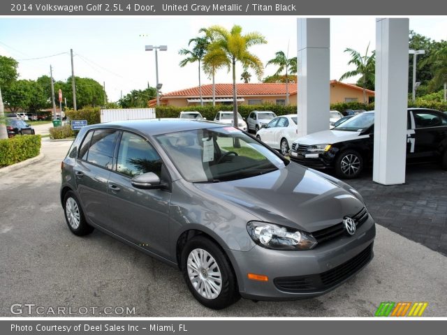 2014 Volkswagen Golf 2.5L 4 Door in United Gray Metallic