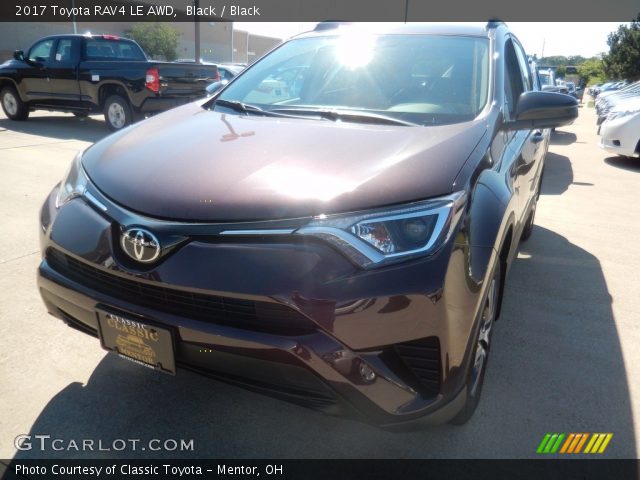 2017 Toyota RAV4 LE AWD in Black