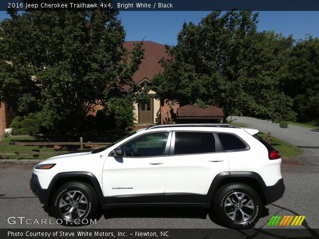 2016 Jeep Cherokee Trailhawk 4x4 in Bright White