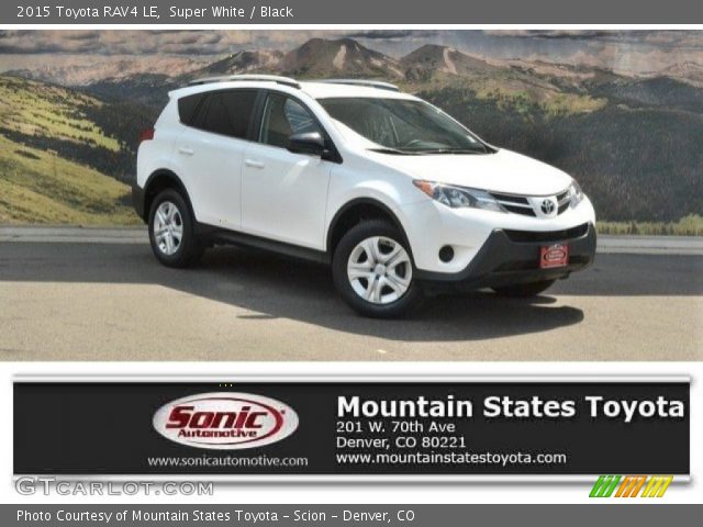 2015 Toyota RAV4 LE in Super White