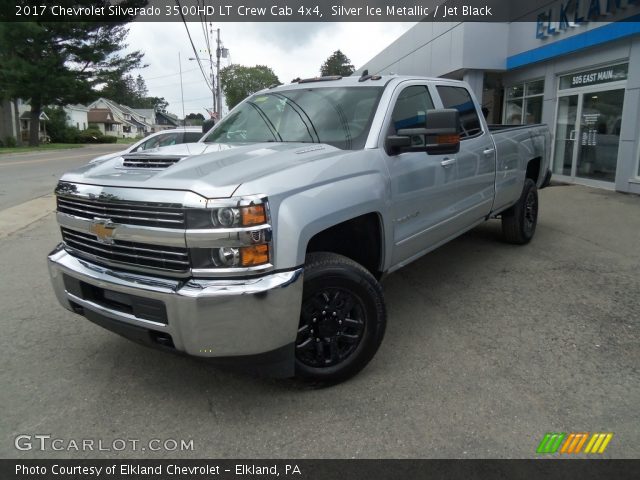 2017 Chevrolet Silverado 3500HD LT Crew Cab 4x4 in Silver Ice Metallic