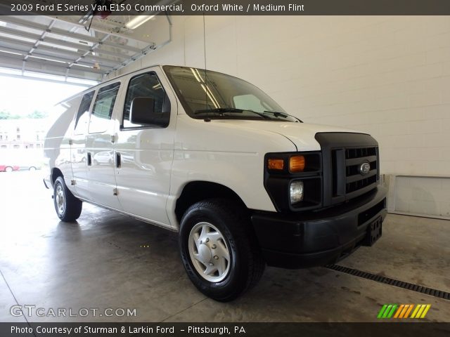 2009 Ford E Series Van E150 Commercial in Oxford White