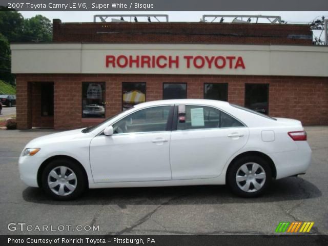2007 Toyota Camry LE V6 in Super White