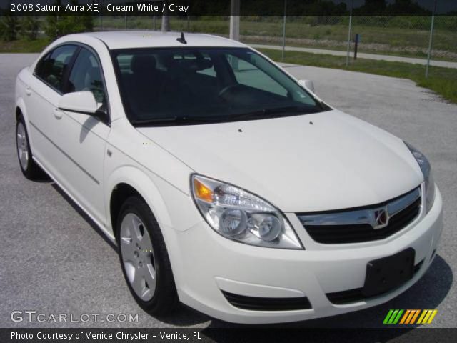 2008 Saturn Aura XE in Cream White