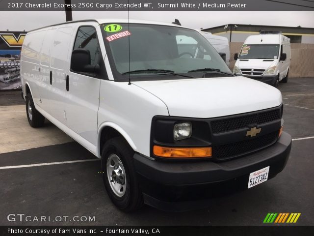 2017 Chevrolet Express 2500 Cargo Extended WT in Summit White