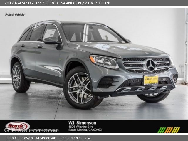 2017 Mercedes-Benz GLC 300 in Selenite Grey Metallic