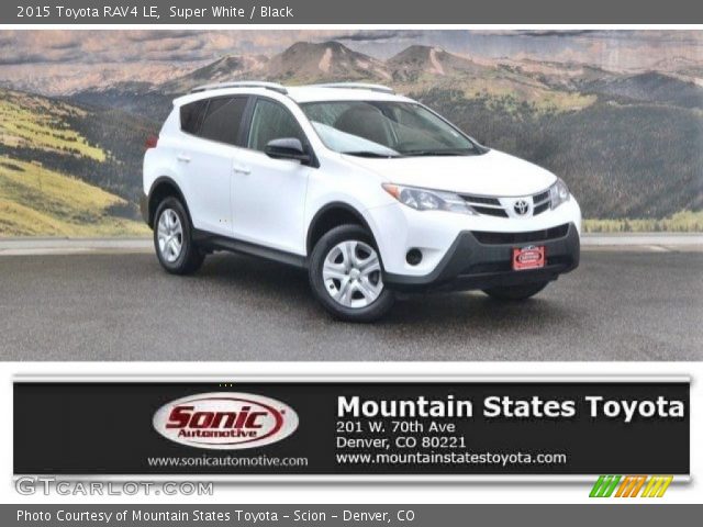 2015 Toyota RAV4 LE in Super White