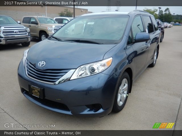 2017 Toyota Sienna LE in Shoreline Blue Pearl