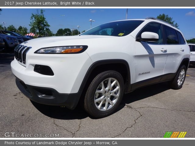 2017 Jeep Cherokee Latitude in Bright White