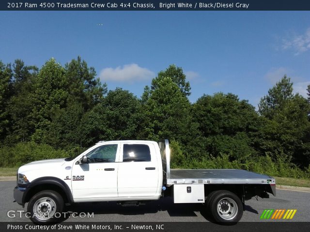 2017 Ram 4500 Tradesman Crew Cab 4x4 Chassis in Bright White