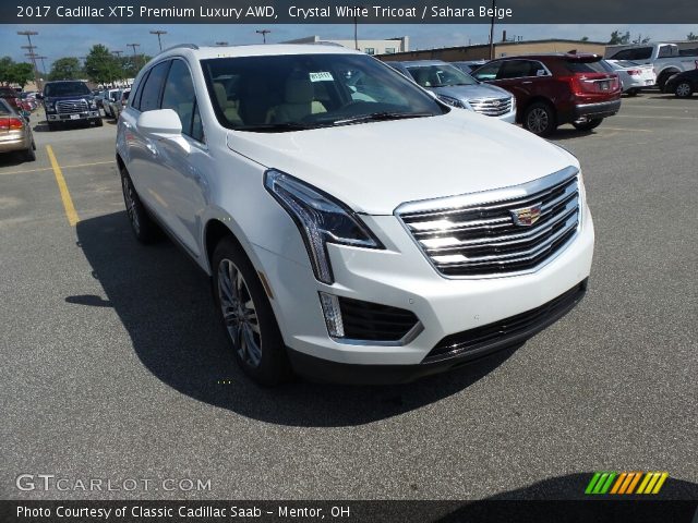 2017 Cadillac XT5 Premium Luxury AWD in Crystal White Tricoat