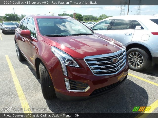 2017 Cadillac XT5 Luxury AWD in Red Passion Tintcoat