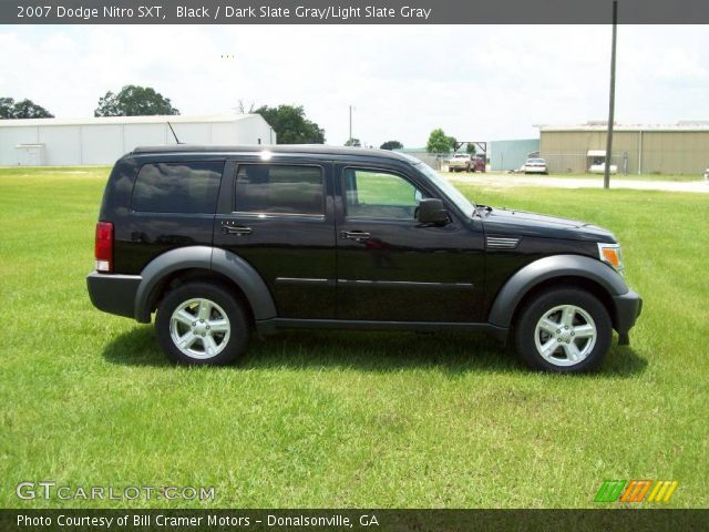 2007 Dodge Nitro SXT in Black