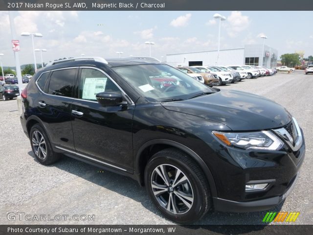 2017 Nissan Rogue SL AWD in Magnetic Black
