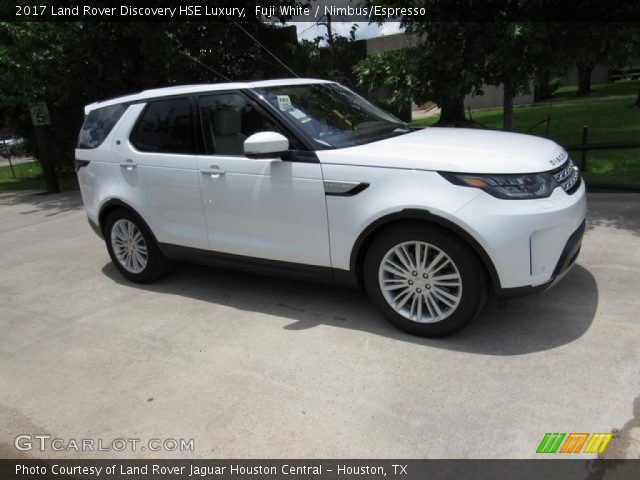 2017 Land Rover Discovery HSE Luxury in Fuji White