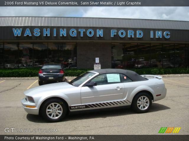 2006 Ford Mustang V6 Deluxe Convertible in Satin Silver Metallic