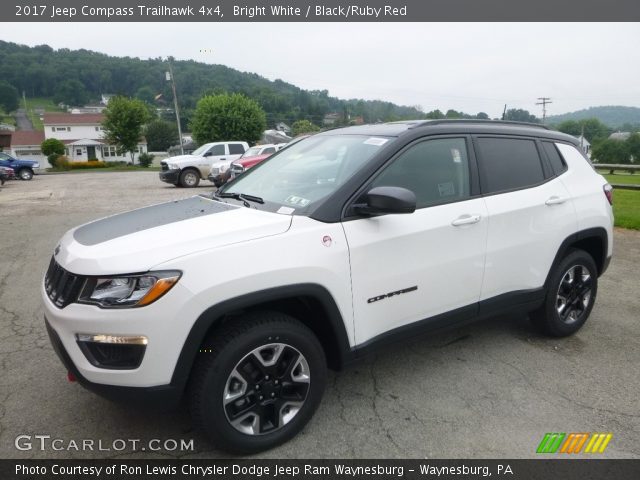 2017 Jeep Compass Trailhawk 4x4 in Bright White