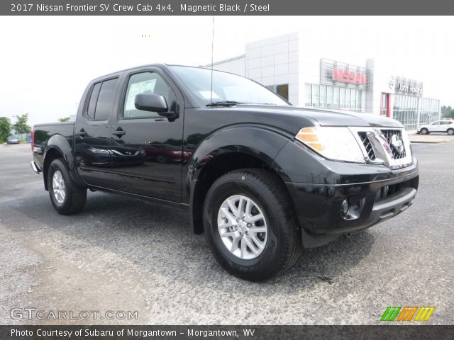 2017 Nissan Frontier SV Crew Cab 4x4 in Magnetic Black