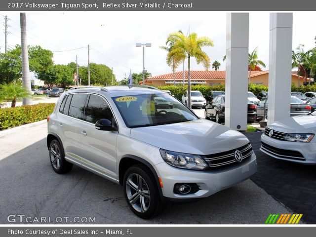 2017 Volkswagen Tiguan Sport in Reflex Silver Metallic