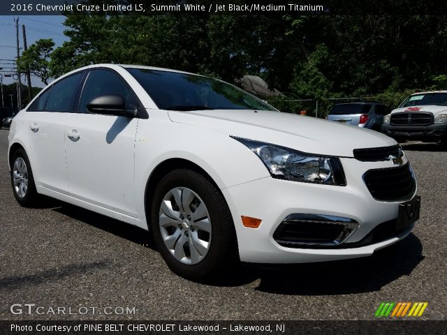 2016 Chevrolet Cruze Limited LS in Summit White