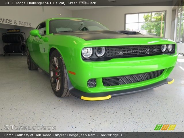 2017 Dodge Challenger SRT Hellcat in Green Go